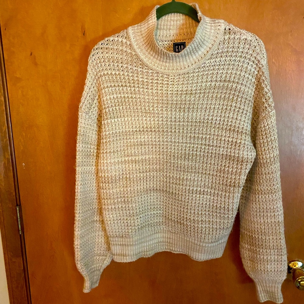 GAP cozy fall sweater size M mock neck creamy oatmeal color